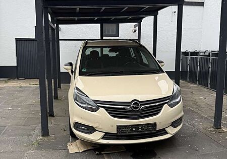 Opel Zafira Tourer