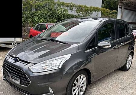 Ford B-Max 1.0 EcoBoost Titanium