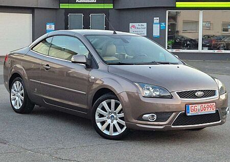 Ford Focus Cabrio Titanium 2.0 LEDER /SHZ /PDC /TEMPO