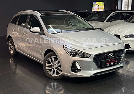 Hyundai i30 cw Family + Nav/Kamera/Temp/Shz/Lhz/Pano/Led