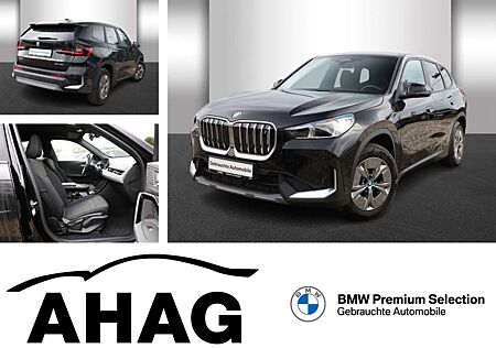 BMW iX1 xDrive30 Adaptives Fahrwerk Komfortzugang