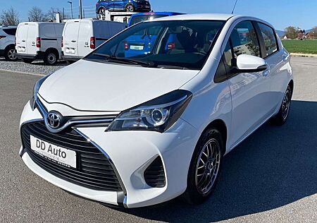 Toyota Yaris 8-fach Alu Rückfahrkamera Service neu