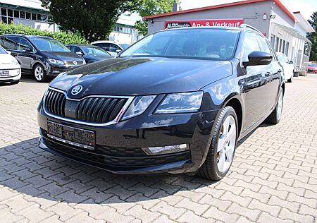 Skoda Octavia 1.6 TDI CLEVER Combi Navi,AHK,SHZ,LED