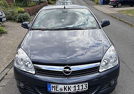 Opel Astra Twin Top 1.8 Automatik Cosmo