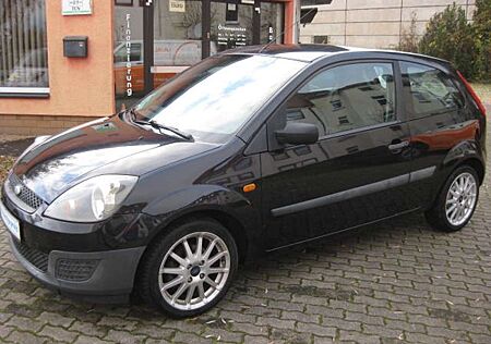 Ford Fiesta 1.3 Fun 1.Hand Klima Alufelgen