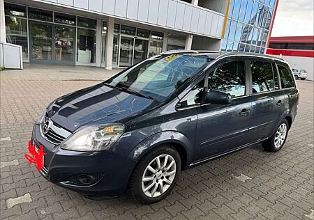 Opel Zafira Zafira 2.2 Facelift-Modell