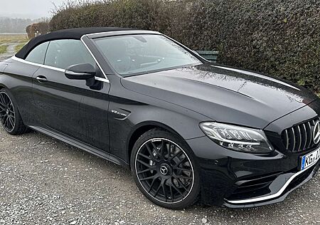 Mercedes-Benz C 63 AMG Cabrio V8 Biturbo von Privat zum Sonderpreis