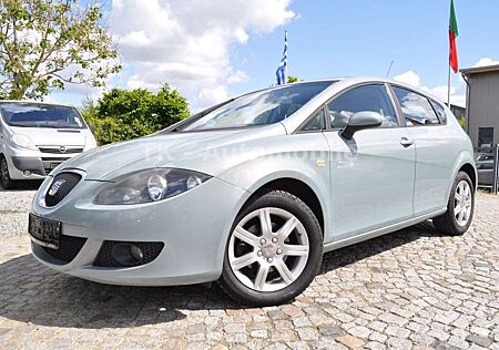 Seat Leon Stylance Style /TÜV/AU NEU/S-HEFT/TEMPOMAT