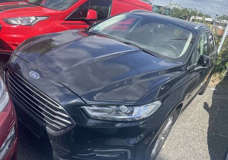 Ford Mondeo Titanium Ambiente-Licht SHZ PDC ACC Navi