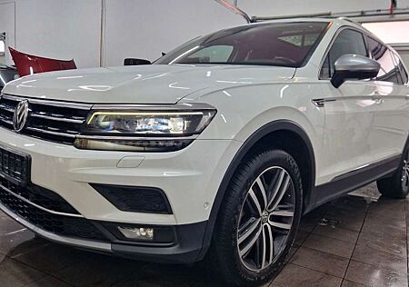 VW Tiguan Allspace Volkswagen Highline 4Motion Pano Virtual