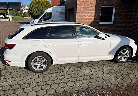 Audi A4 Avant 35 TDI S tronic