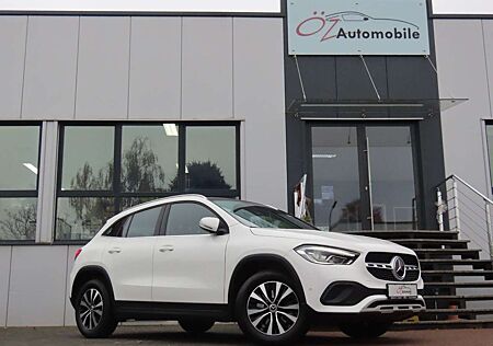 Mercedes-Benz GLA 220 d DCT Style Pano LED Kamera Spurh. TWA