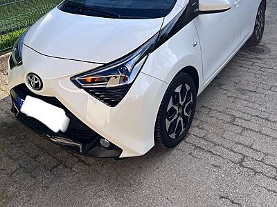 Toyota Aygo Aygo x-shift x-play club