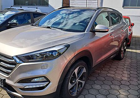 Hyundai Tucson Trend 2WD m.Navi, elektr. Heckklappe, LED