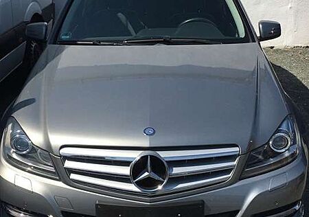 Mercedes-Benz C 180 (BlueEFFICIENCY) 7G-TRONIC Avantgarde