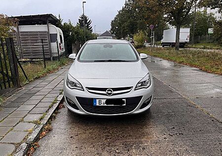 Opel Astra +1.4+Turbo+Automatik+ENERGY