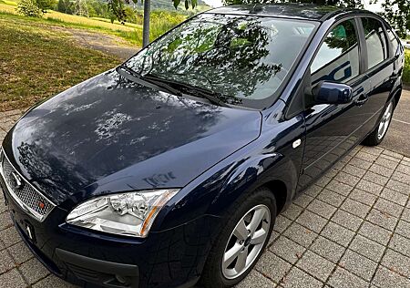 Ford Focus Sport-TÜV/AU Neu*** Inspektion