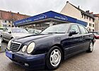 Mercedes-Benz E 240 Navi ab. AHK SHZ PDC Tempomat Allwetterrei