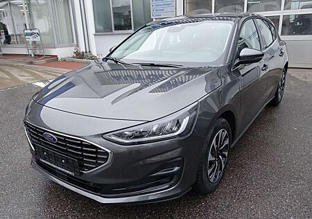 Ford Focus Titanium 5 türig 5 Jahre / 100.000 Garantie