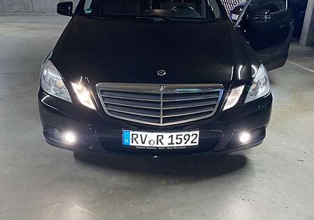 Mercedes-Benz E 220 T CDI DPF BlueEFFICIENCY Automatik