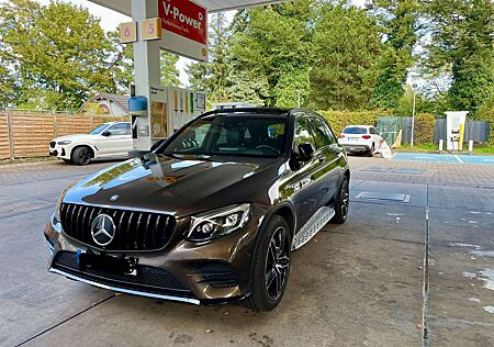 Mercedes-Benz GLC 250 4Matic AMG Line