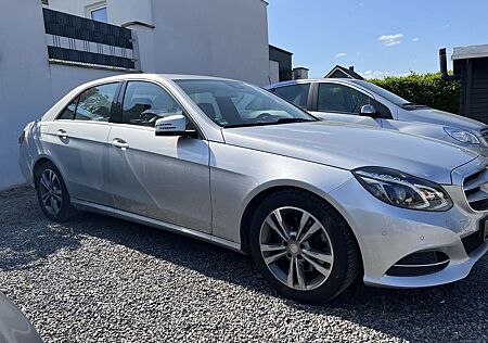 Mercedes-Benz E 250 CGI BlueEfficiency (212.036)