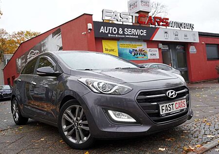Hyundai i30 gebraucht kaufen Hyundai i30 Style Autm Kamera Navi SHZ Klima Keyless!