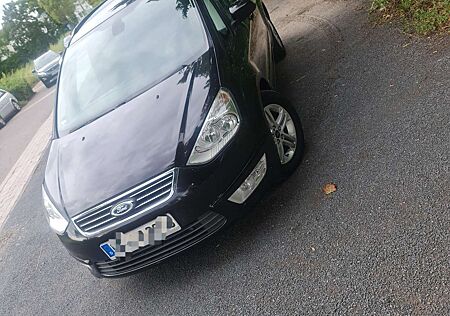 Ford Galaxy 2.0 TDCi DPF Business Edition