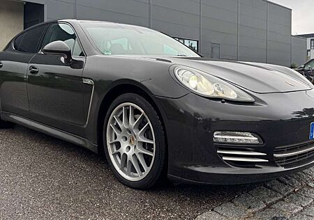 Porsche Panamera Diesel Platinum Edition 20 Zoll