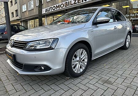 VW Jetta Volkswagen Life BMT 1.6 TDI *Navi*Xenon*Sitzhzg.*Tempomat*
