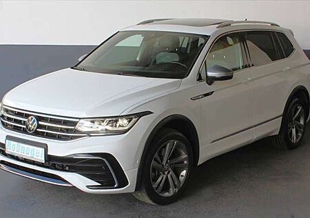 VW Tiguan Allspace Volkswagen R-Line 4Motion 7-Sitzer Panorama
