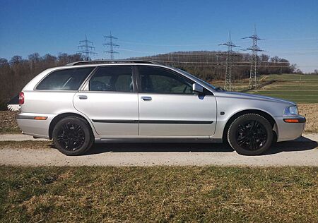 Volvo V40 1.6 FL, SD, AHK, Leder, DAB, SH, top Zustand
