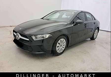 Mercedes-Benz A 180 d Lim. Automatik Navi Shz Temp. Kamera PDC