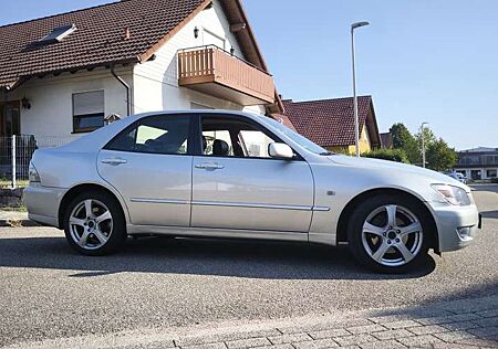 Lexus IS 200 Limited / Tüv NEU bis 07.2028 / Rentnerfahrzeug !