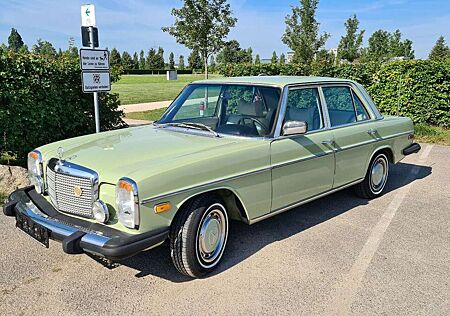 Mercedes-Benz 300 Diesel W115