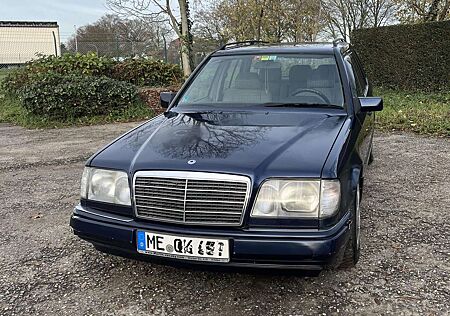 Mercedes-Benz E 220 E-Klasse T
