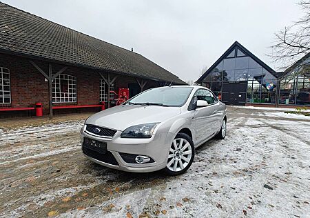 Ford Focus CC Titanium 2,0 / 2 Hand / Navigation / Leder .