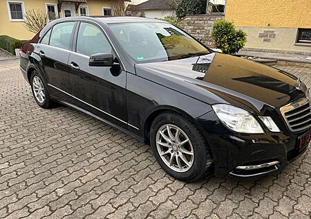 Mercedes-Benz E 300 BlueTec Hybrid (212.098)