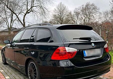 BMW 320i 320 Touring Automatik, elek. Anhängerkupplung,SH