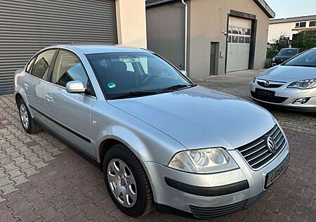 VW Passat Volkswagen 2.0*Klima*Sitzheizung*Scheckheft*Tüv NEU*