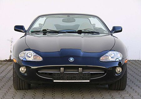 Jaguar XK8 Cabrio 3 Jahre Garantie
