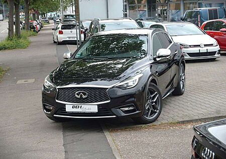 Infiniti Q30 2.2 d AWD Premium / 360° Kamera / Pano /
