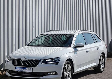 Skoda Superb Combi Ambition-Klima-Xenon-Navi-Camera-SH