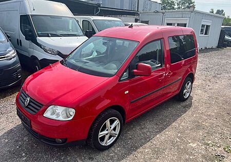 VW Caddy Volkswagen Life Team