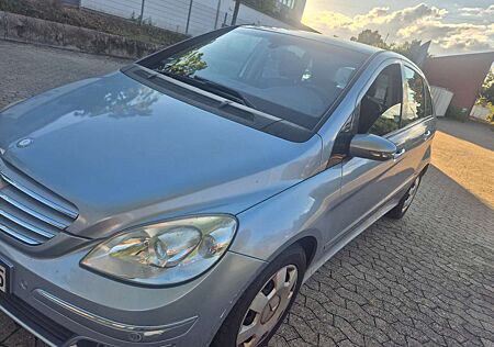 Mercedes-Benz B 180 CDI