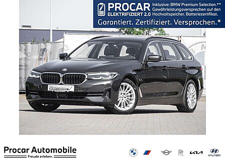 BMW 530 e xDrive TOURING+ACC+PANO+AHK+PA+18"
