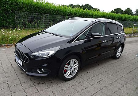 Ford S-Max 2,0 TDCi 132kW Titanium /7-Sitze/ 2-Hand