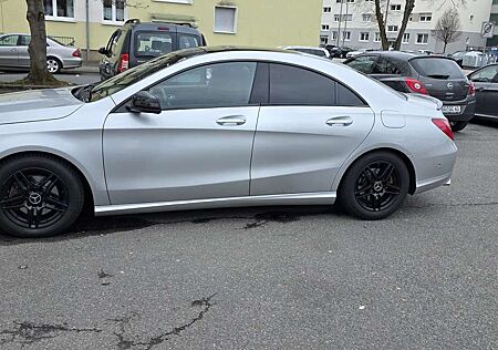 Mercedes-Benz CLA 220 CDI 7G-DCT Urban