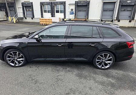 Skoda Superb Combi 1.4 TSI iV DSG Sportline