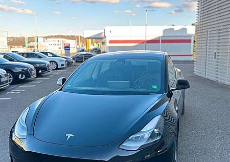 Tesla Model 3 Standard Range Plus RWD/ 1 Hand